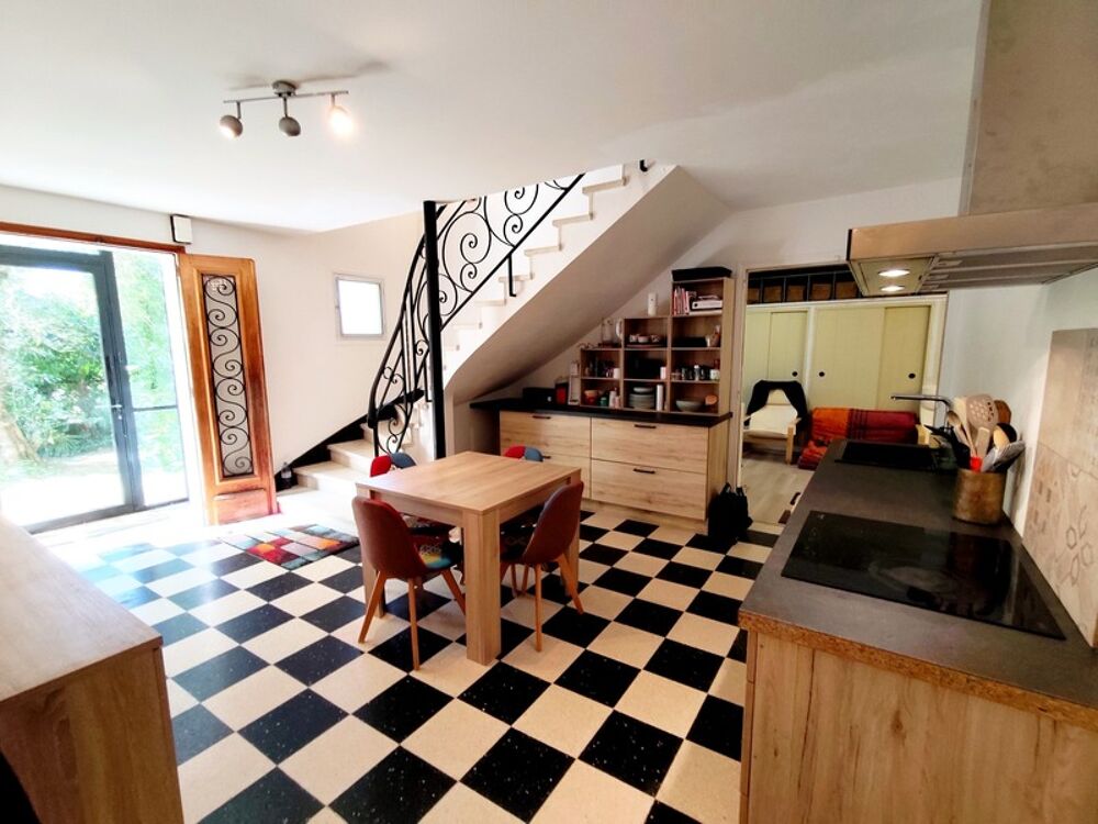 ? Maison T6 de 152 m² à Nogaro  Centre-ville & Jardin arboré