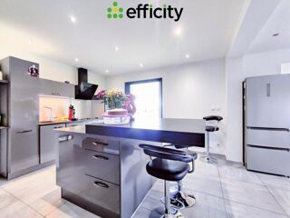  Maison � vendre 6 pi�ces 218 m�