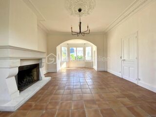  Propriété/château à vendre 6 pièces 160 m²