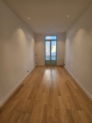  Appartement à louer 1 pièce 19 m²