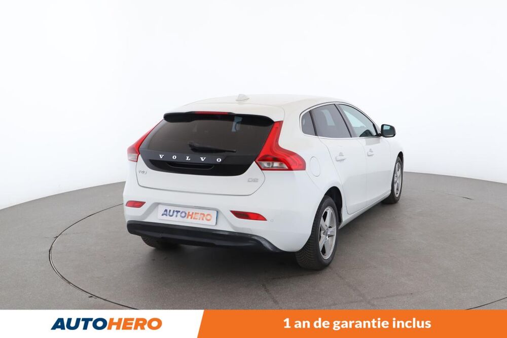 V40 1.6 D2 Momentum 115 ch 2015 occasion 92130 Issy-les-Moulineaux