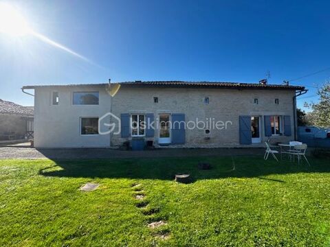   Charmante maison charentaise en pierres � 195 m� habitables � Terrain arbor� de 1433 m� avec four � pain Maison - 7 pi�ce(s) - 195 m�