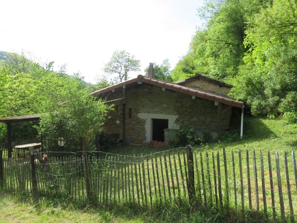 Dpt Ain (01), à vendre TORCIEU grangeon en pierres P2 d'environ 40 m² et terrain de 4362 m²