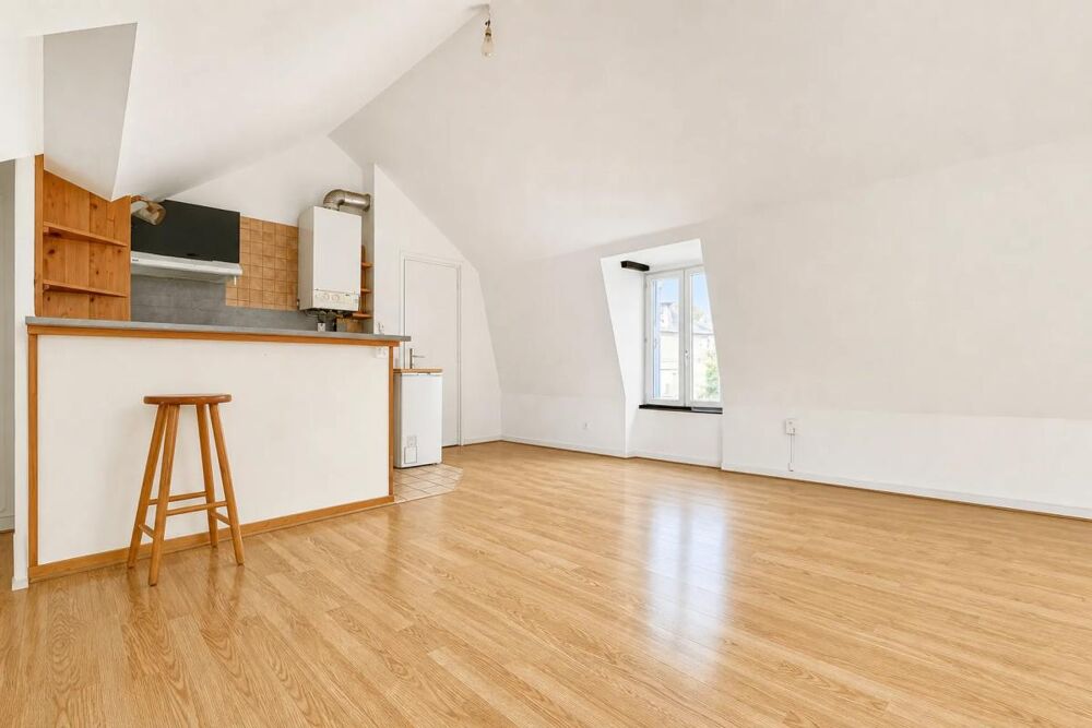 Vente Appartement Studio lumineux avec grenier à Chars Chars