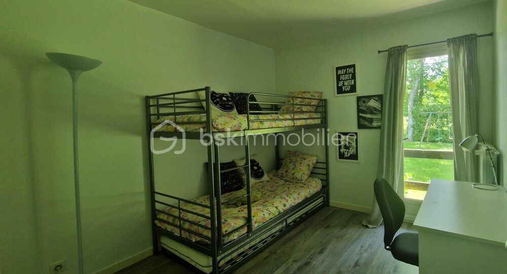 � vendre  Propri�t�/ch�teau Savigny-sur-Clairis (89150)