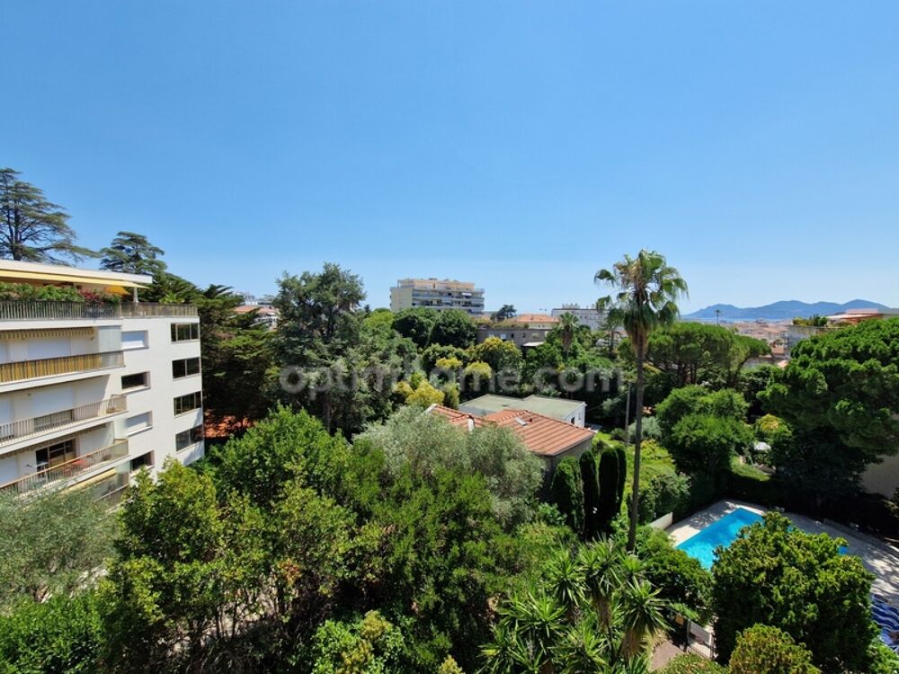 Vente Appartement Appartement 2 pièces de 57 m² traversant avec terrasses dans résidence avec piscine Cannes