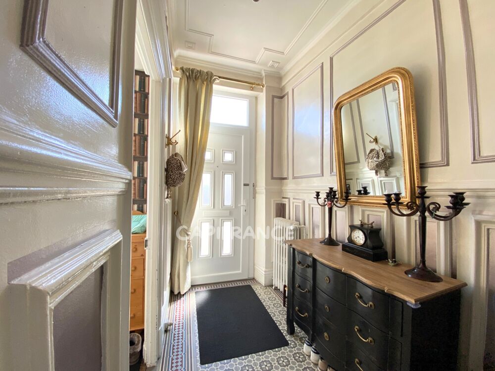 Maison ancienne de charme, jardin avec jacuzzi, hyper centre Noailles, tout à pied