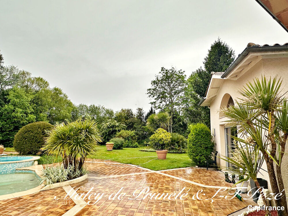 Vente Maison Dpt Gironde (33),  vendre maison contemporaine  - Terrain de 3 670,00 m Pessac