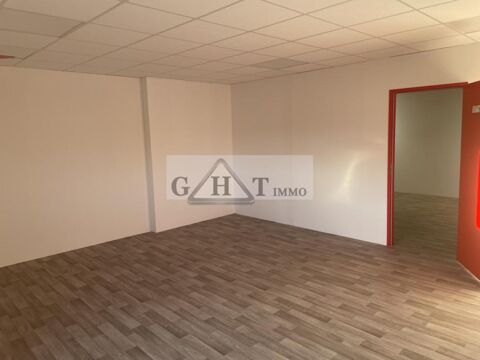 &Agrave; LOUER – CREIL - LOT DE BUREAUX  – 112 m&sup2; 2000 60100 Creil