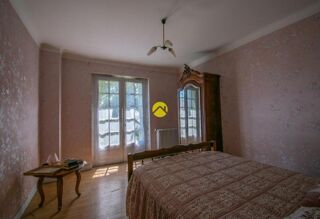  Maison à vendre 11 pièces 232 m²