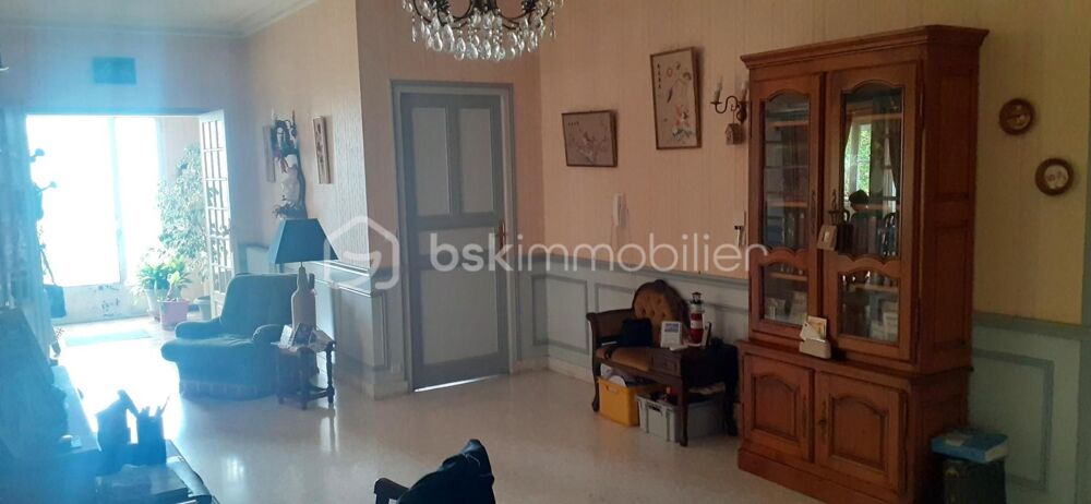 Maison familiale 300 m2 sur parcelle de 1850 m2