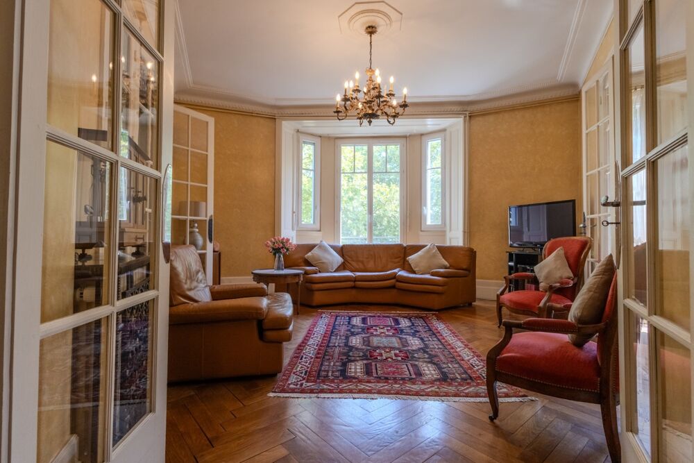 ***VISITE VIRTUELLE DISPONIBLE SUR DEMANDE...LYON 6eBOULEVARD DES BELGESAPPARTEMENT BOURGEOIS 193 M² À RÉINVENTERBALCONASCEN