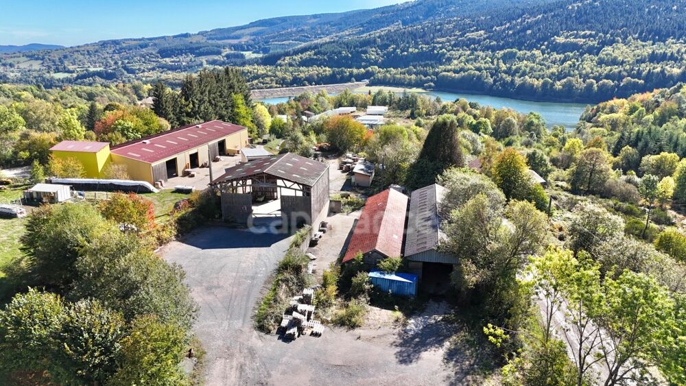   BÂTIMENTS INDUSTRIELS DE 1 815 M², TERRAIN DE 10 353 M², BUREAU DE 40 M², FIBRE OPTIQUE, 2 ACCÈS POIDS LOURDS, RÉSERVE INCENDIE 
