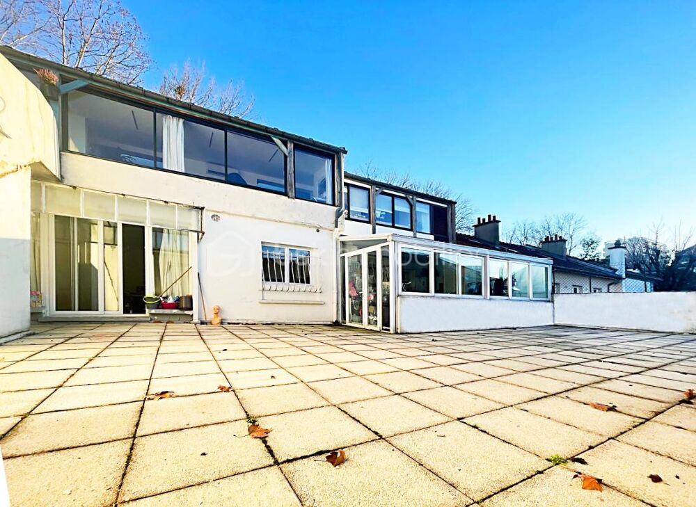 Vente Appartement Grand 5 pièces avec terrasse, box et remise Paris 19