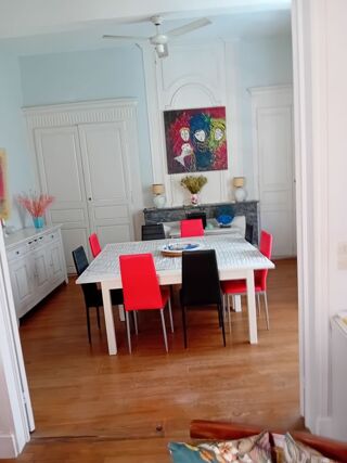  Appartement à louer 4 pièces 110 m²