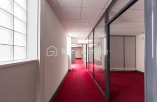   À Vendre – Local commercial / bureaux – 200 m² – Hyper-centre Châteauroux Chateauroux
