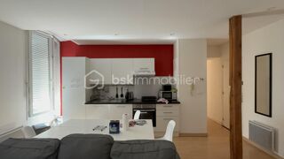  Immeuble � vendre 15 + pi�ces 300 m�