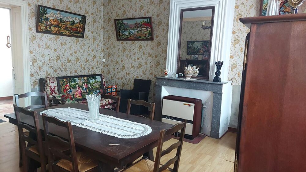 Vente Maison Maison de charme à Blaignan proche de Lesparre Médoc 8 pièce(s) 230 m2 joli petit village viticole Blaignan