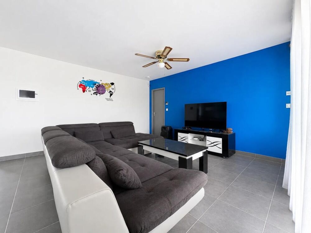 Vente Maison Maison récente de 5 pièces de 133 m² à Saint-Denis-de l'Hôtel Saint denis de l hotel