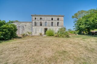  Propriété/château à vendre 8 pièces 244 m²