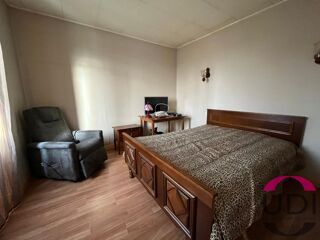  Maison  vendre 6 pices 137 m