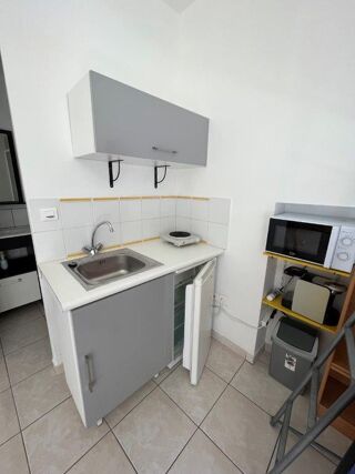  Appartement à louer 1 pièce 11 m²