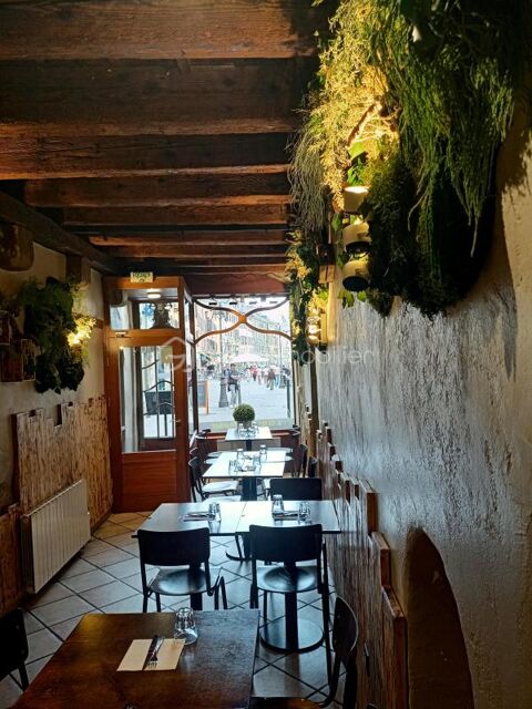  Restaurant clé en main avec terrasse – Hyper centre piéton de Chambéry 