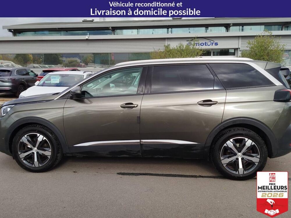 5008 Essence 130 Allure +Toit +Attelage +Grip 2017 occasion 10150 Lavau