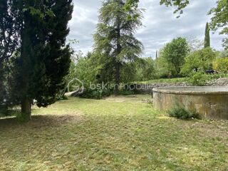  Maison à vendre 13 pièces 389 m²