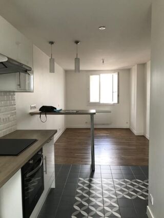  Appartement à louer 1 pièce 25 m²