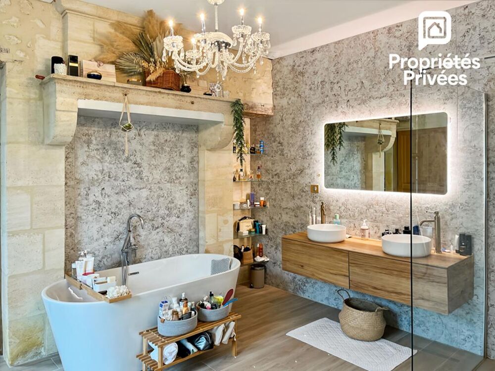 Vente Maison Maison en pierre 215 m² avec piscine et carrière, Cambes proche Bordeaux Cambes