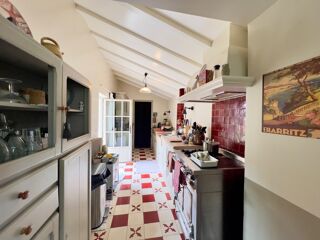  Propri�t�/ch�teau � vendre 8 pi�ces 370 m�