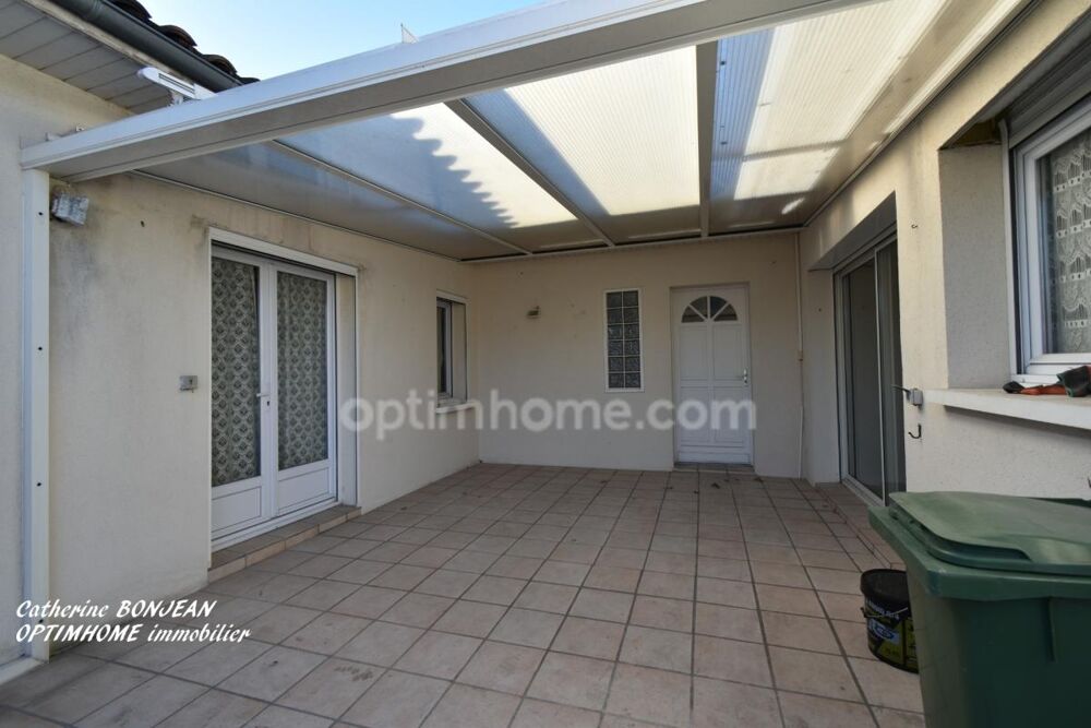 Petite maison mitoyenne de Plain-pied fonctionnelle 2 chambres avec potentiel - Emplacement privilégié à Blanquefort