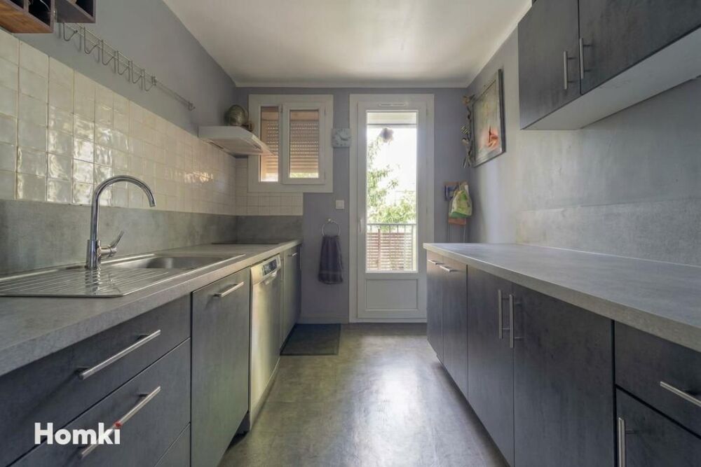 Vente Appartement Appartement T4 de 74 m² à Avignon 84000, Route de Lyon Avignon