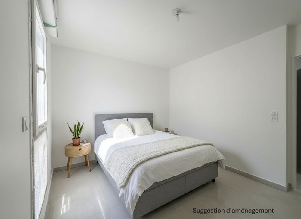 À NIMES (30) Appartement à vendre T4 avec terrasse et place de parking