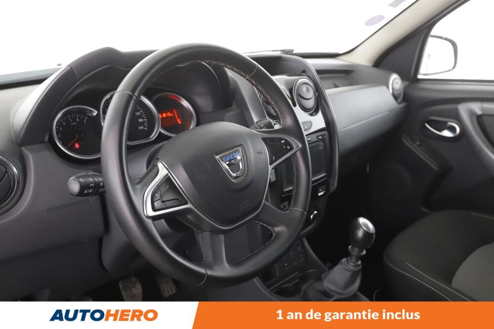 Duster 1.2 TCe Black Touch 4x2 125 ch 2017 occasion 92130 Issy-les-Moulineaux