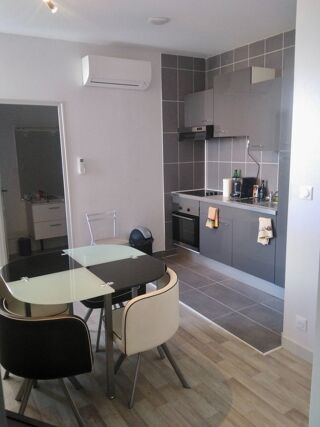  Immeuble à vendre 15 + pièces 254 m²
