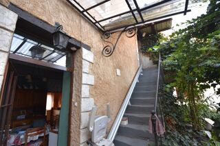  Immeuble � vendre 214 m�