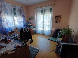  Propriété/château à vendre 6 pièces 154 m²