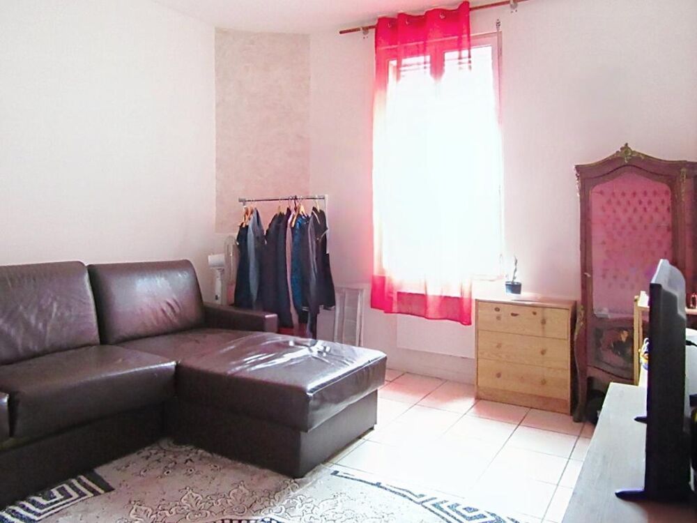 Vente Immeuble Immeuble offrant T2, T3 , 2 garages et un local commercial Bordeaux
