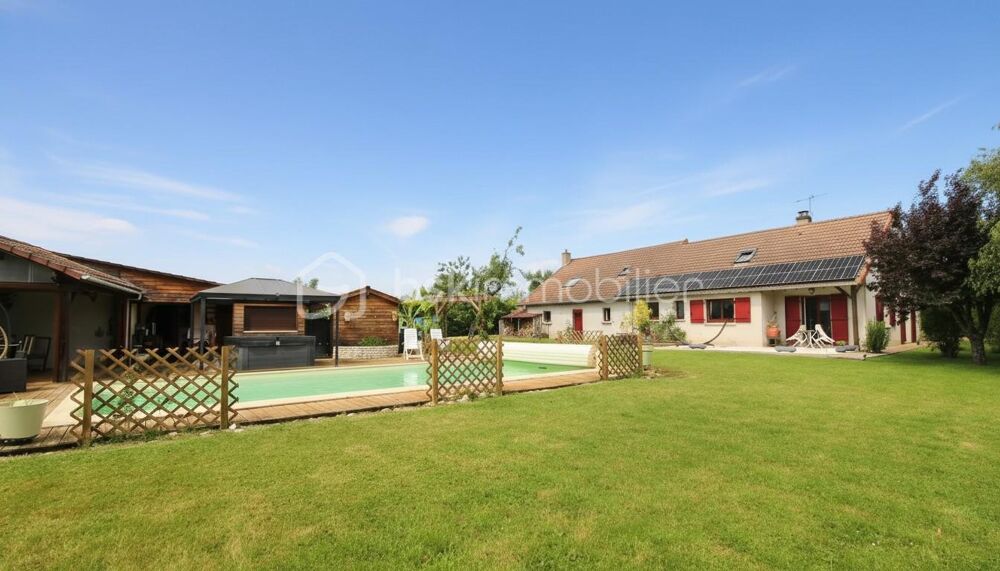 Vente Propriété/Château Belle maison avec piscine et grand terrain Nandax