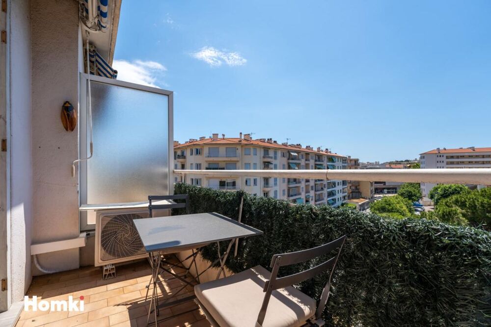Vente Appartement Antibes – Centre-ville, 3 pièces traversant avec 3 extérieurs et cave Antibes