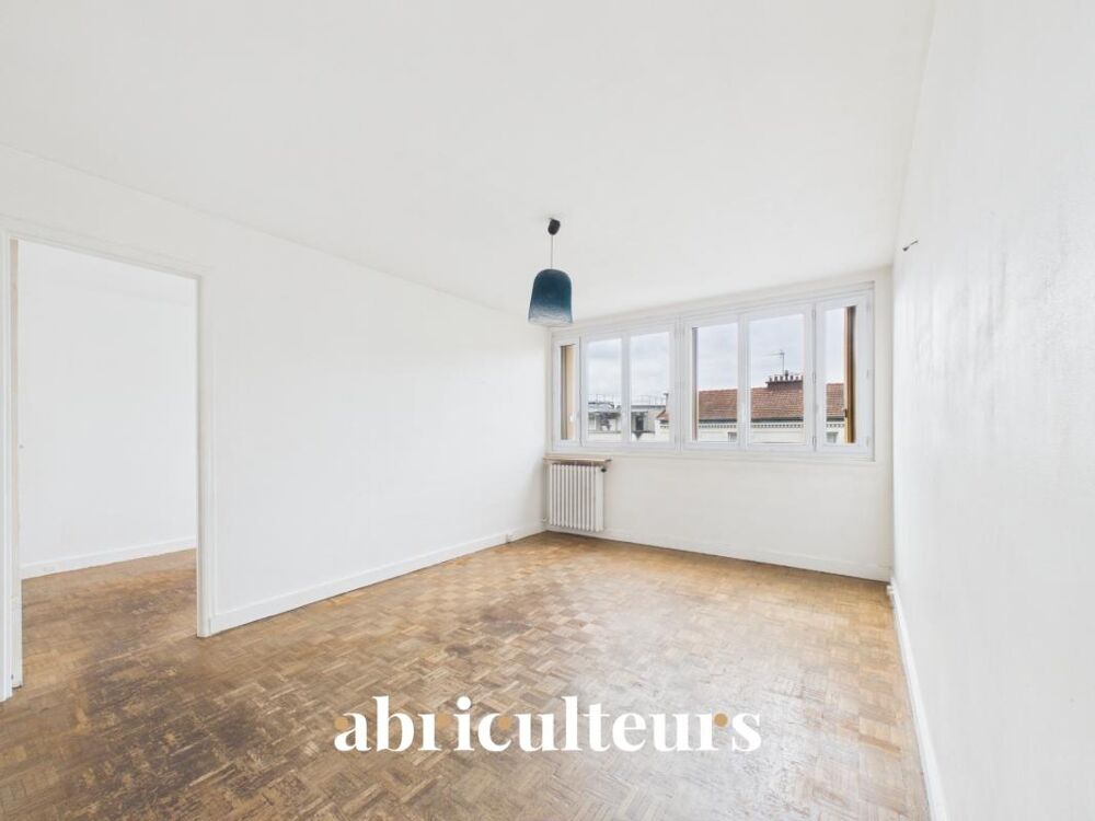 Vente Appartement Excellent potentiel pour ce 3 pièces plein sud en vente à Montreuil (93100) Montreuil