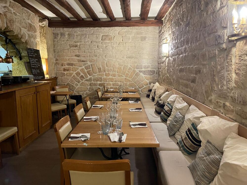   PARIS 75013 - RESTAURANT ANGLE 100 m² - 50 PLACES - TERRASSE VÉGÉTALISÉE - LICENCE III -BAIL NEUF 9 ANS ? LOYER 3 100  ? CESSION 