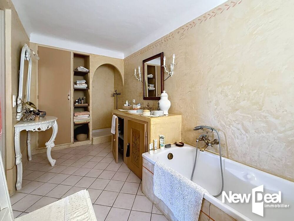 � vendre  Maison Tourrettes (83440)