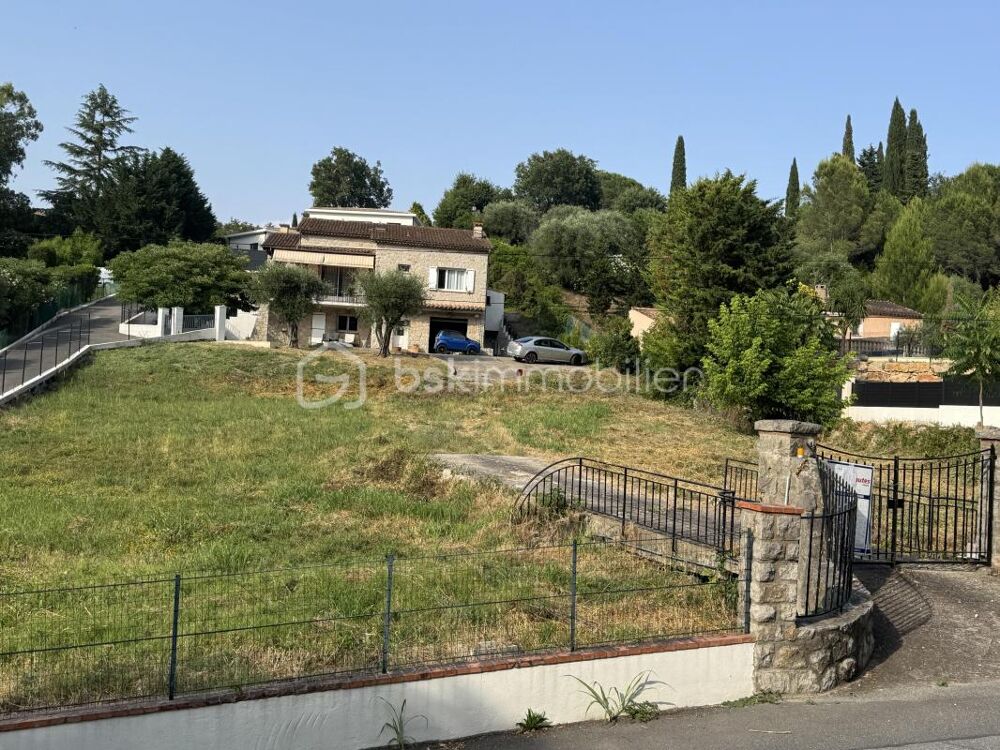 Vente Terrain Terrain constructible 913 m² dans un quartier résidentiel et au calme Auribeau sur siagne