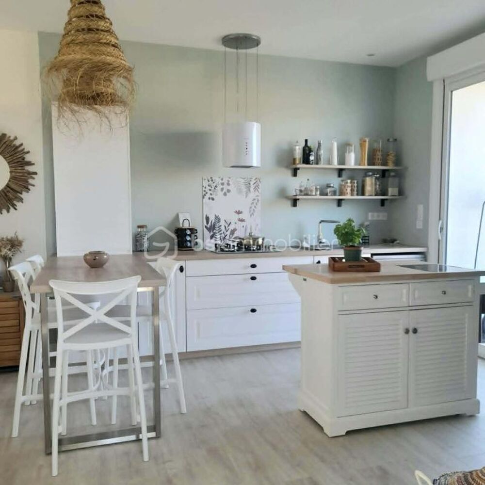 Maison entièrement rénovée de 141m2 + Studio indépendant de 22m2 - Terrain paysagé de 420m2