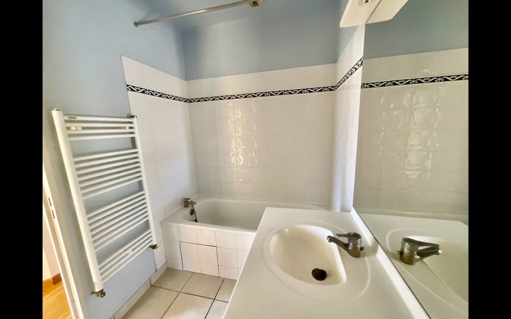 Vente Appartement Appartement à vendre 3 pièces VILLEFRANCHE SUR SAONE (69) Villefranche sur saone