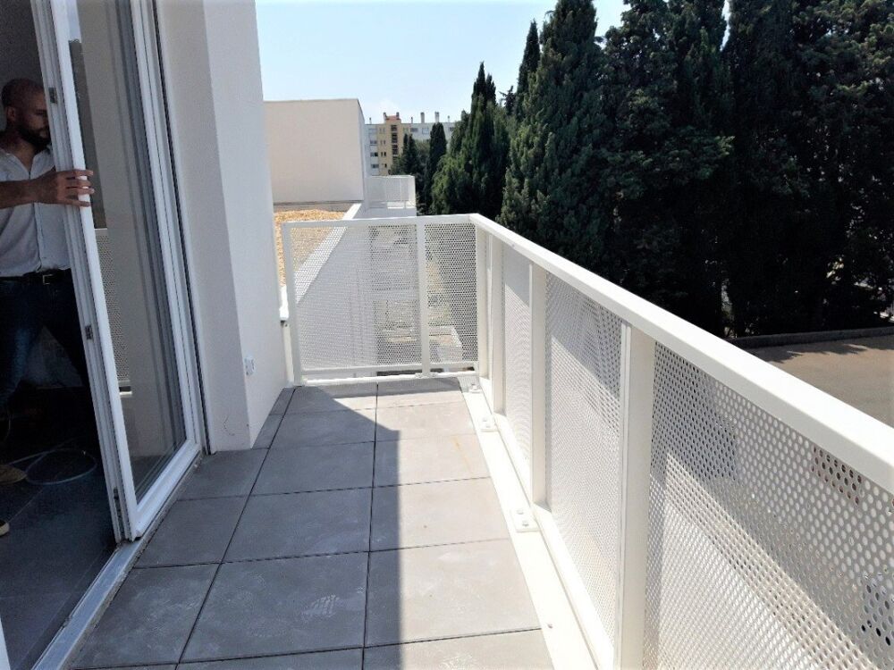 Location Appartement Très beau T1 avec parking et terrasse à MONTPELLIER Montpellier