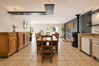  Propriété/château à vendre 7 pièces 245 m²
